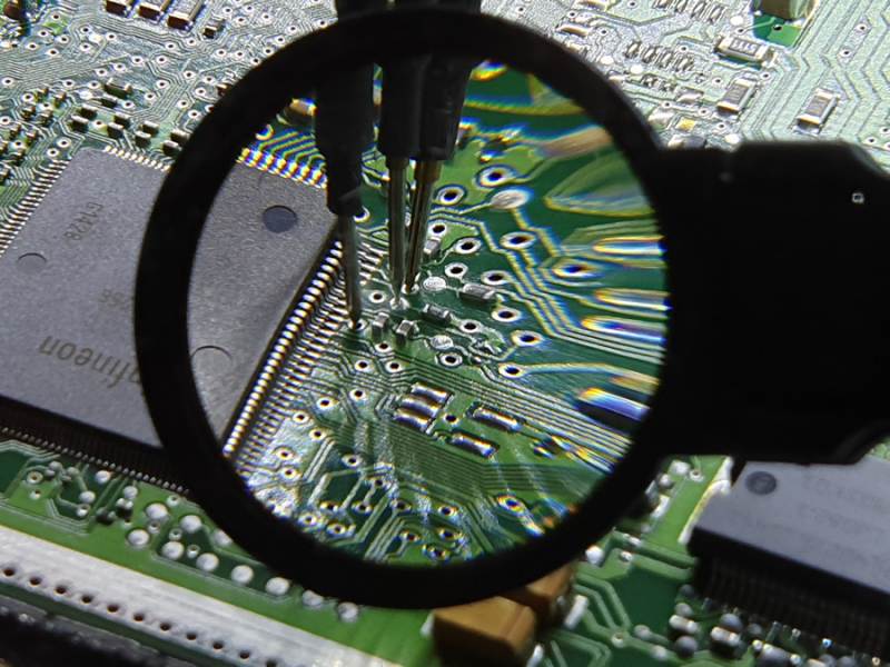 Via Bootmode programmiert