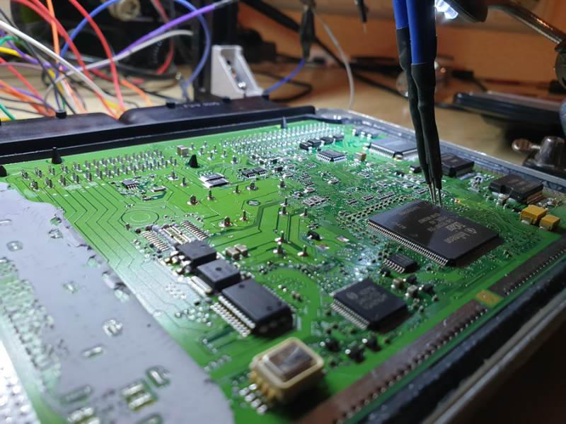 Via Bootmode programmiert